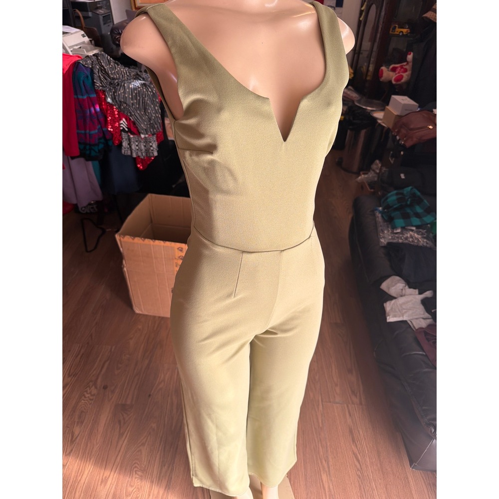 Trixxi Clothing Company Olive Green V-Neck Sleeveless Jumpsuit Size Small - Picture 6 of 9